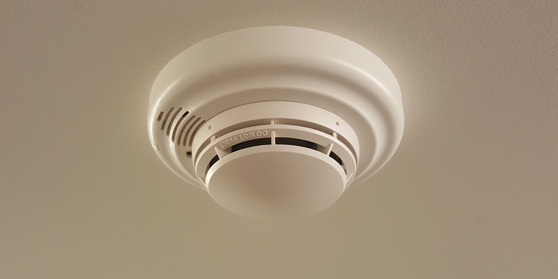 how-to-test-your-smoke-detector